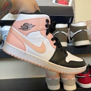 Men's Air Jordan 1 Mid Sneaker in White/Arctic Orange/Black